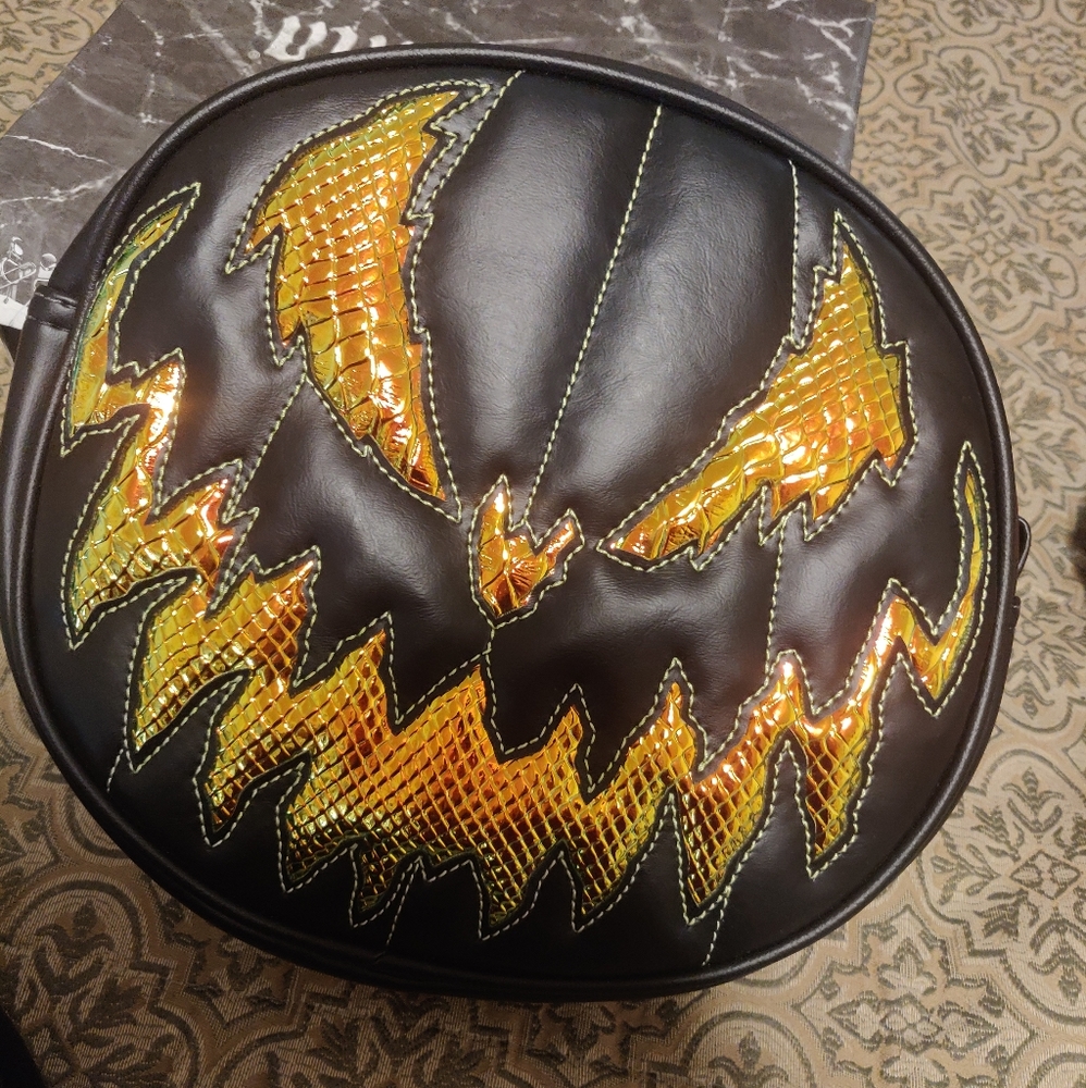 Love pain and stitches bags